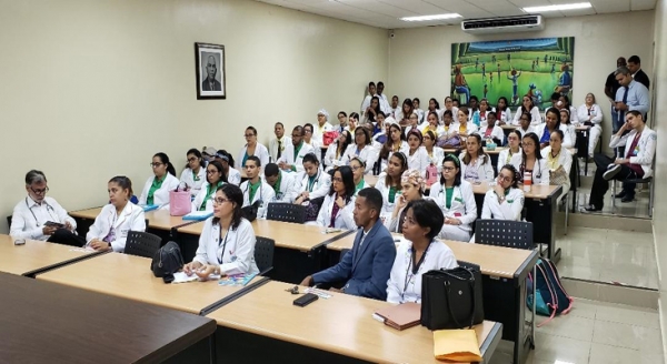 Médicos del Hospital Robert Reid disertan sobre el dolor y formas de alivio